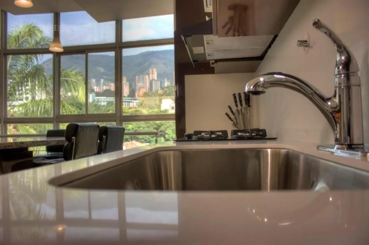 Apartment Apartamento Lleras Ac Hot Tub Medellin